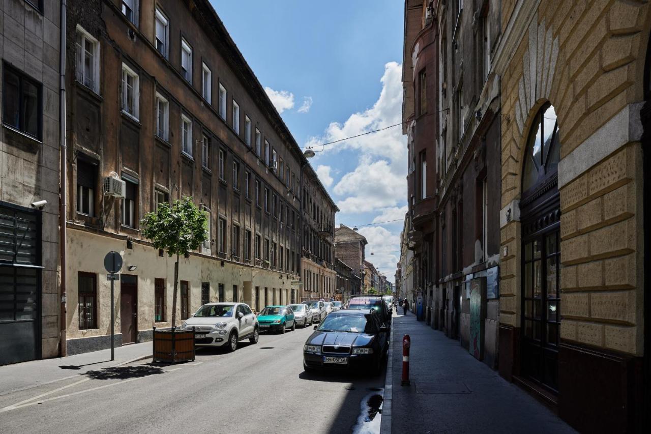 Cozy Little Apartment In Downtown Boedapest Buitenkant foto